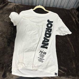 Jordan mens tshirt